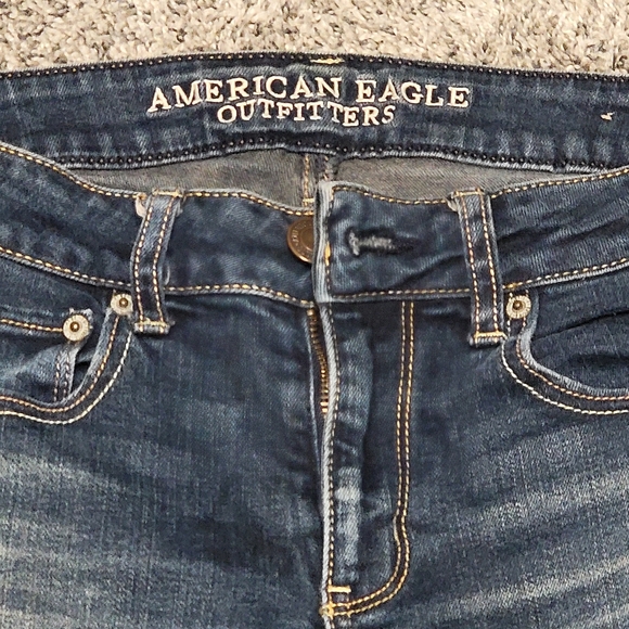American Eagle women's straight stretch jeans - Picture 2 of 4